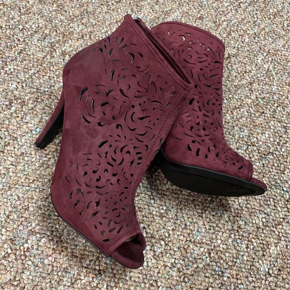 Cato Burgundy open toe ankle boots. Size 8 - Picture 1 of 11